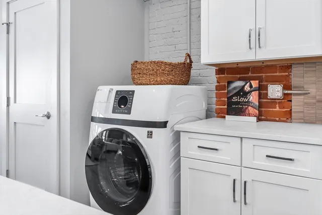 $1,900 | 200 Merrimack Street, Unit 202, Haverhill, MA 01830