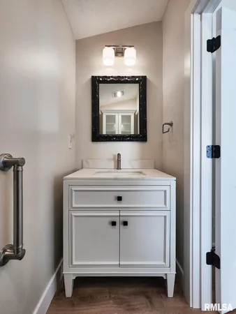 $219,900 | 607 East 2nd Street, Delavan, IL 61734