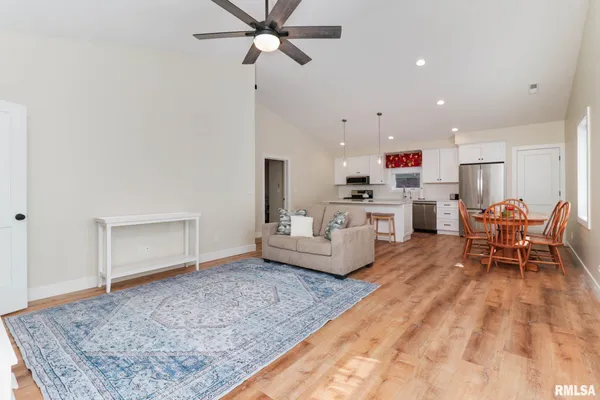 $219,900 | 607 East 2nd Street, Delavan, IL 61734