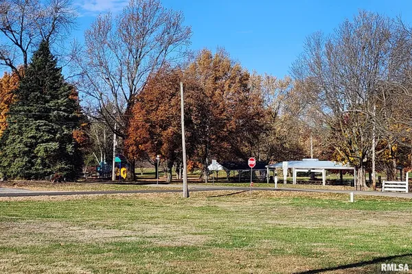 $219,900 | 607 East 2nd Street, Delavan, IL 61734