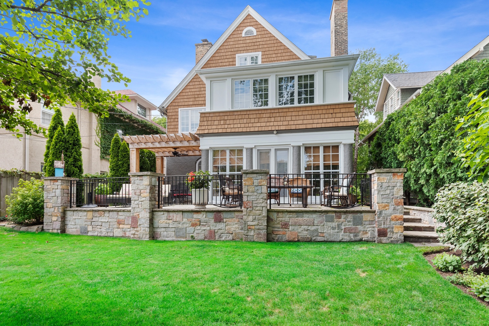 1011 Sheridan Road Evanston, IL 60202 - Photo 26 of 43