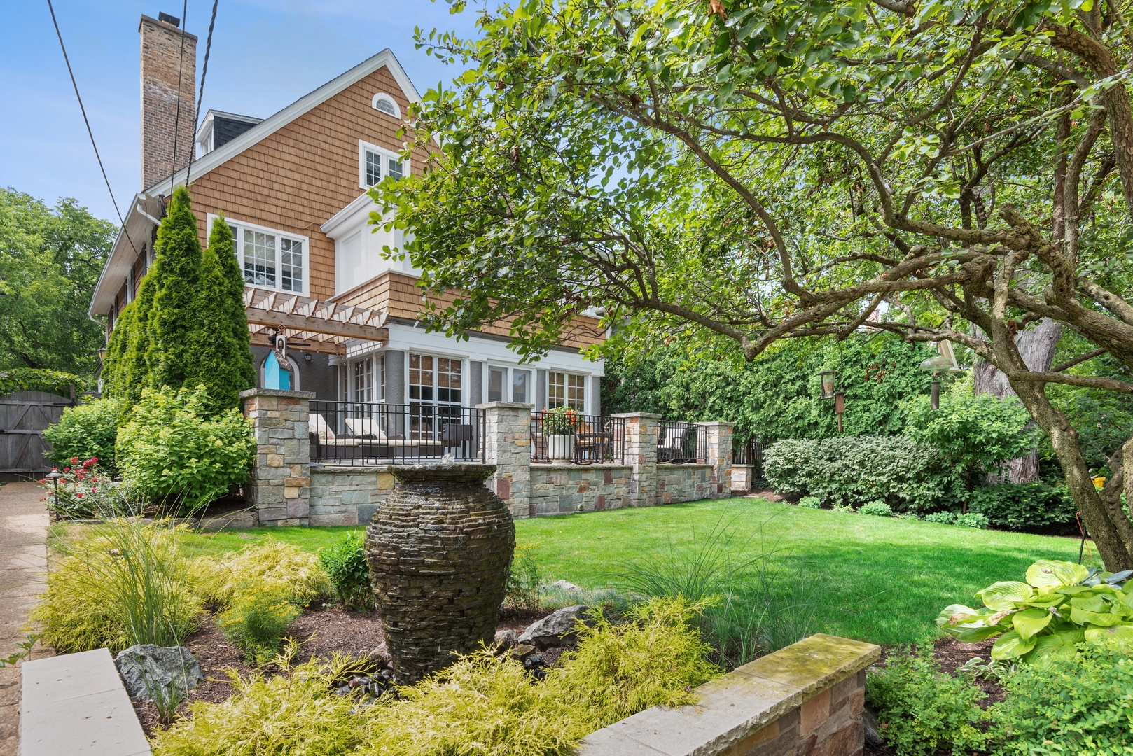 1011 Sheridan Road Evanston, IL 60202 - Photo 33 of 43