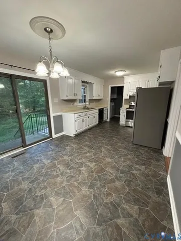 $2,100 | 13700 Buck Rub Drive, Midlothian, VA 23112