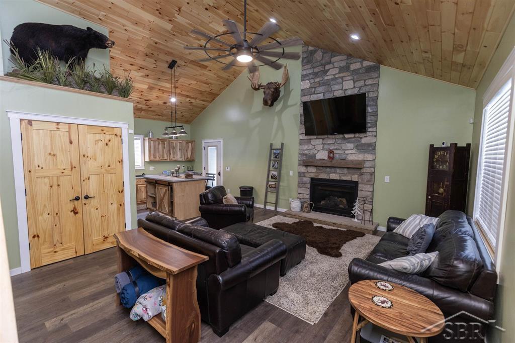 4045 East Haskell Lake Road Harrison, MI 48625 - Photo 13 of 41 50167260-8ffd55bd-f21b-4016-a1ba-db25bdeec714.JPG