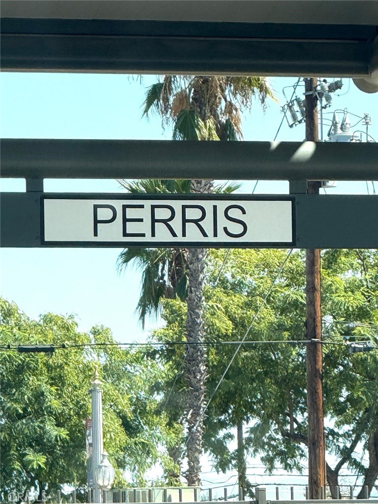 495 West 13th Street Perris, CA 92570 - Photo 4 of 32 a view of a lake from a window