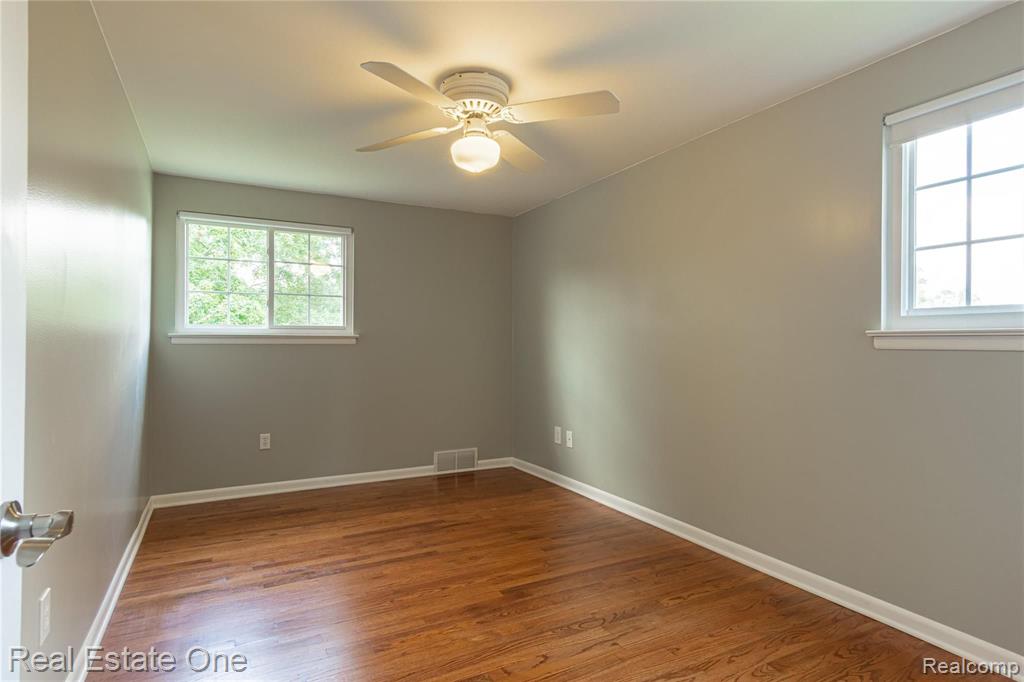 32601 West 13 Mile Road Farmington Hills, MI 48334 - Photo 29 of 53