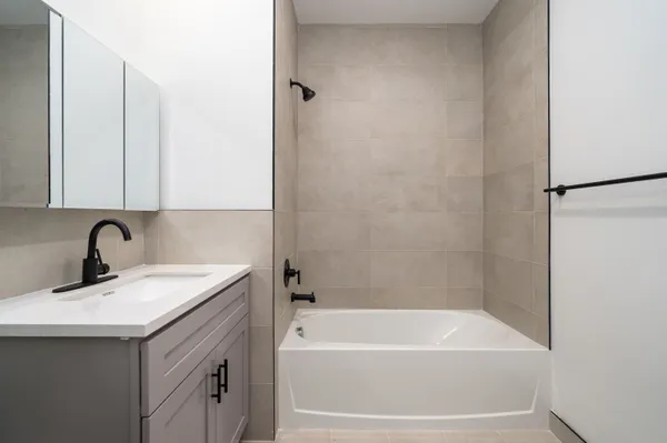 $2,850 | 224 Garfield Avenue, Unit 3D, Jersey City, NJ 07305