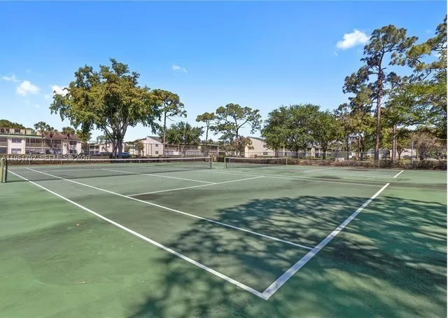 $1,950 | 4113 Northwest 88th Avenue, Unit 203, Coral Springs, FL 33065
