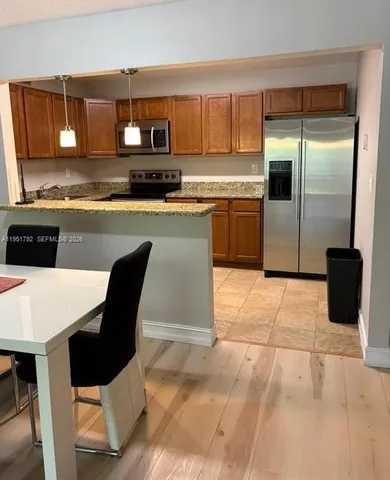 $1,950 | 4113 Northwest 88th Avenue, Unit 203, Coral Springs, FL 33065