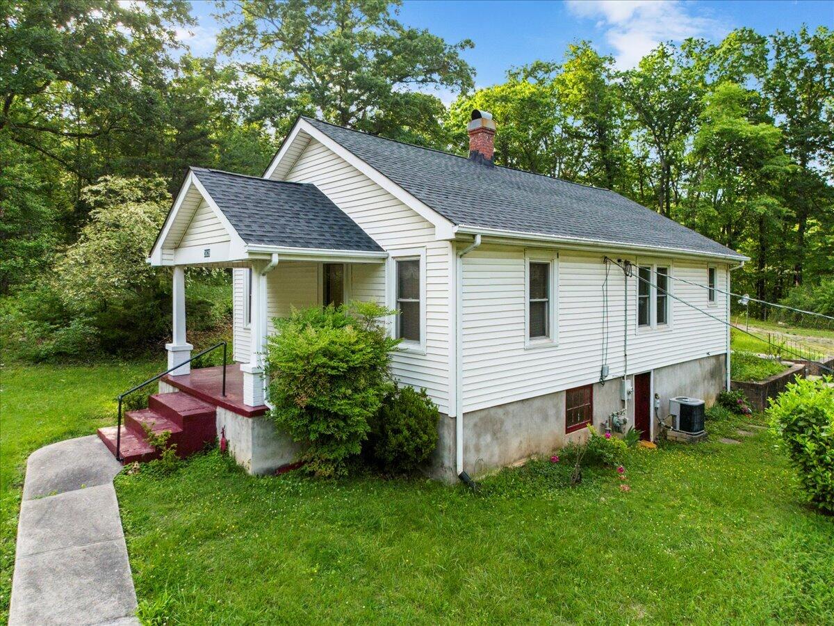 3839 Welcome Valley Road Southeast Roanoke, VA 24014 - Photo 3 of 40 07-7