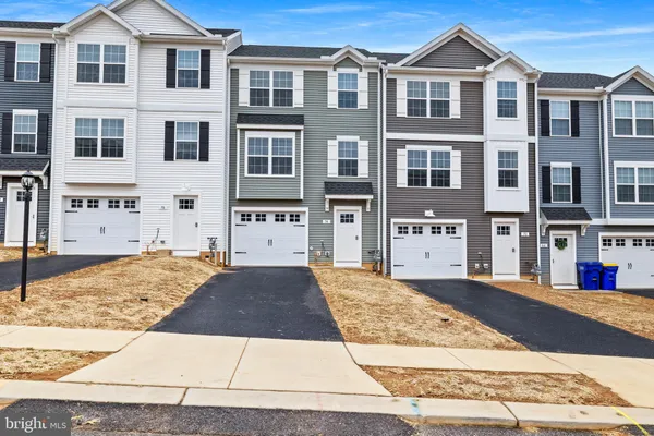 $2,200 | 0 H Street, Unit 109, Carlisle, PA 17013