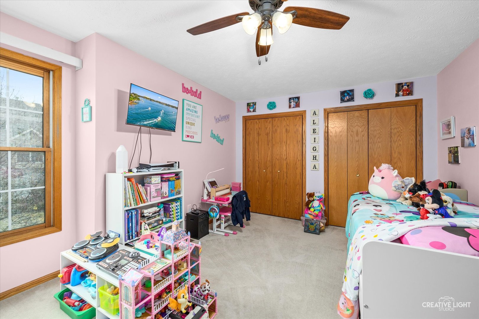 470 South Peace Road Sycamore, IL 60178 - Photo 15 of 25 a bedroom with toys and a book shelf