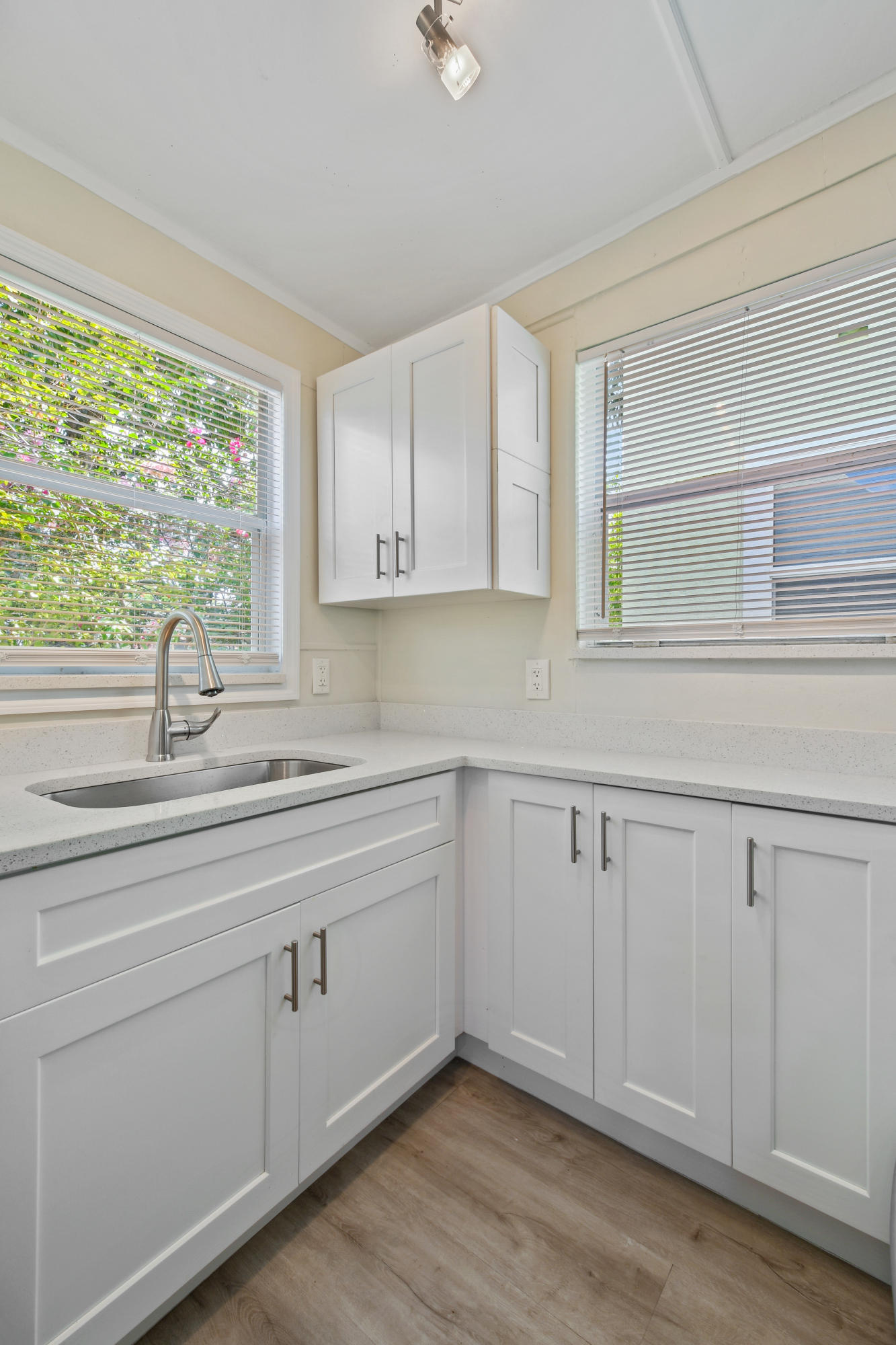 627 Bunker Road West Palm Beach, FL 33405 - Photo 9 of 15 Pic-8