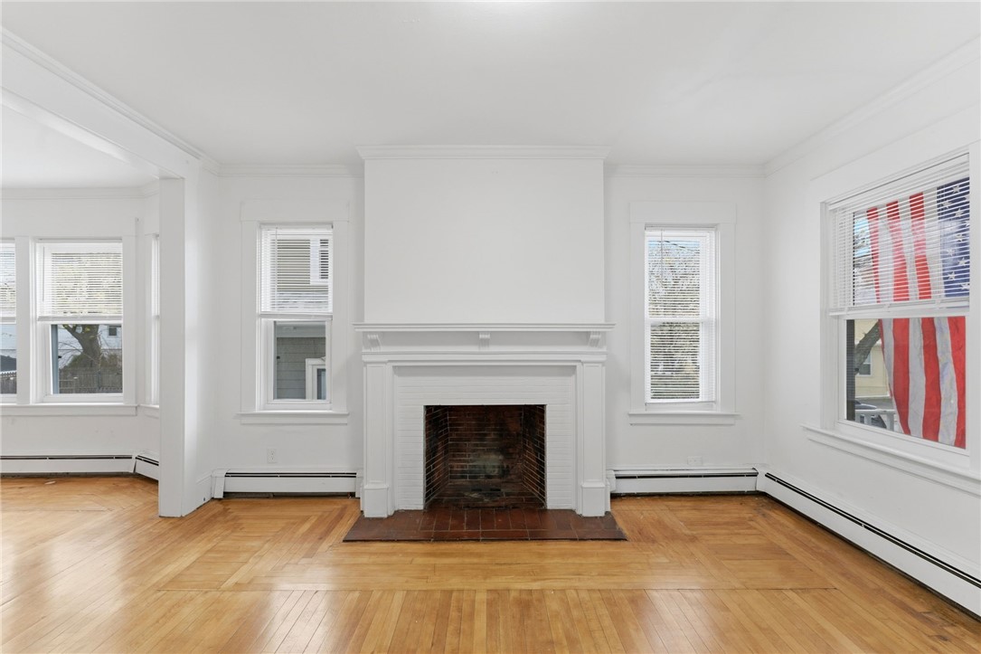 102 Overhill Road Providence, RI 02906 - Photo 3 of 38