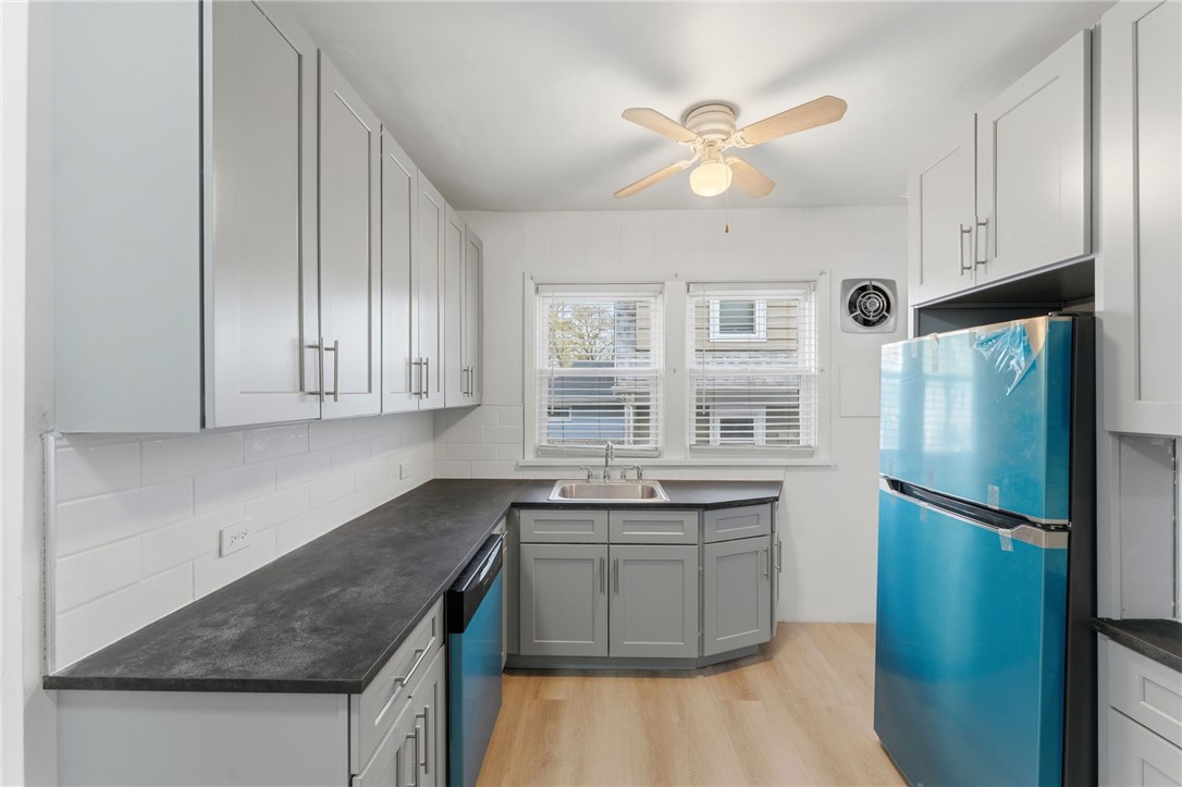 102 Overhill Road Providence, RI 02906 - Photo 10 of 38