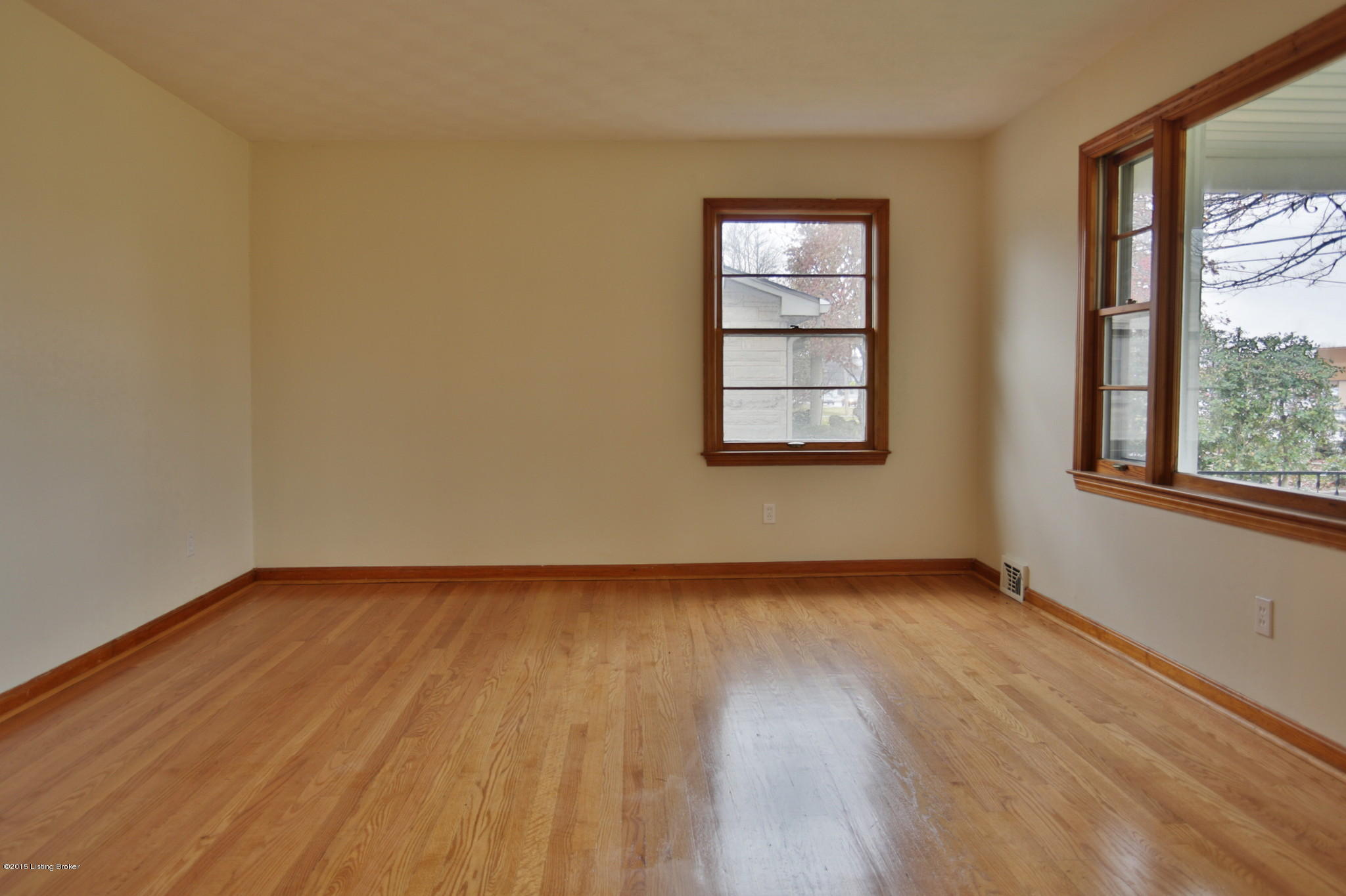 8614 Terry Road Louisville, KY 40258 - Photo 7 of 31 2