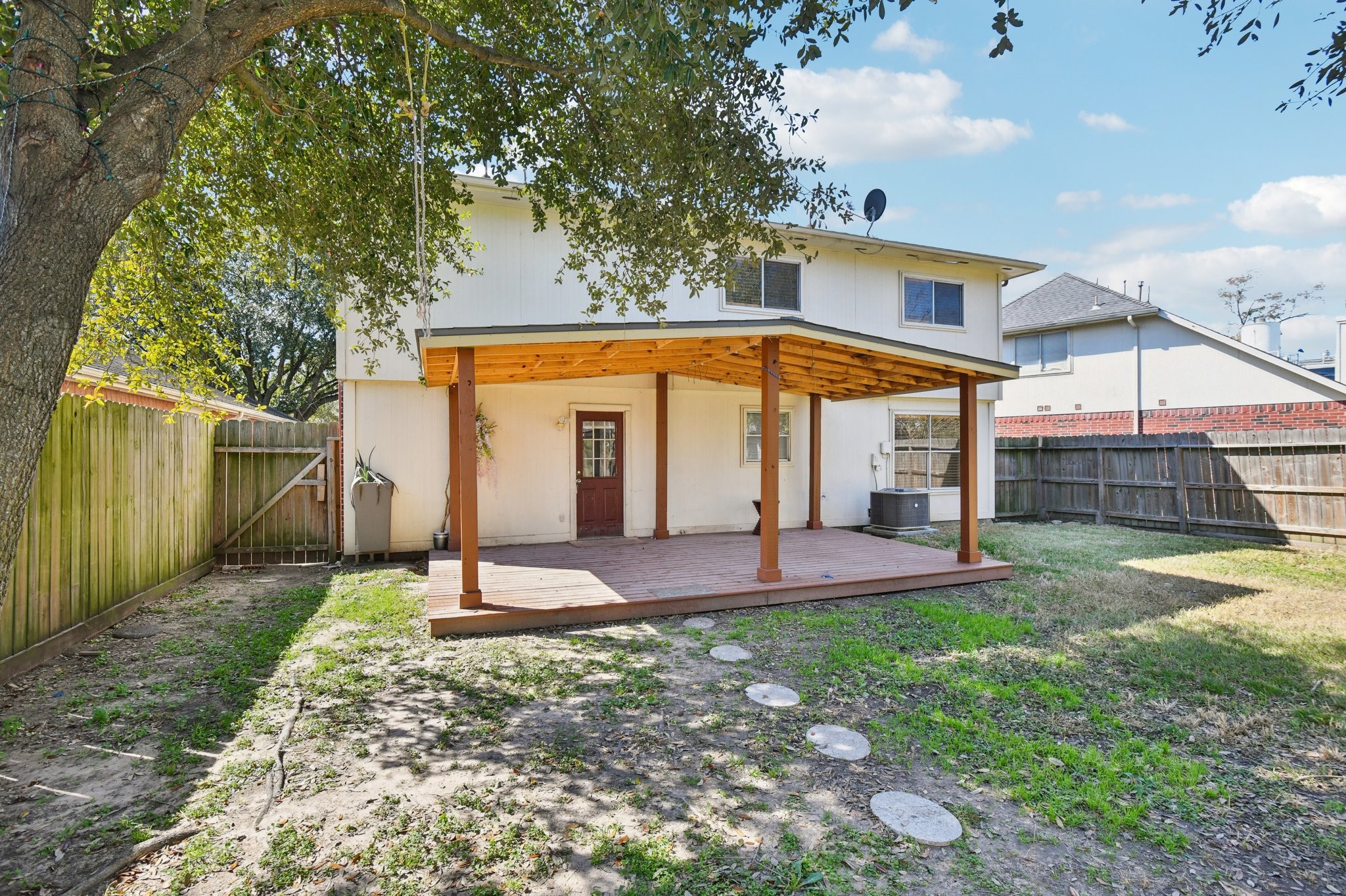 12270 Cobbs Creek Road Houston, TX 77067 - Photo 40 of 42 a view of a small yard in front of a house