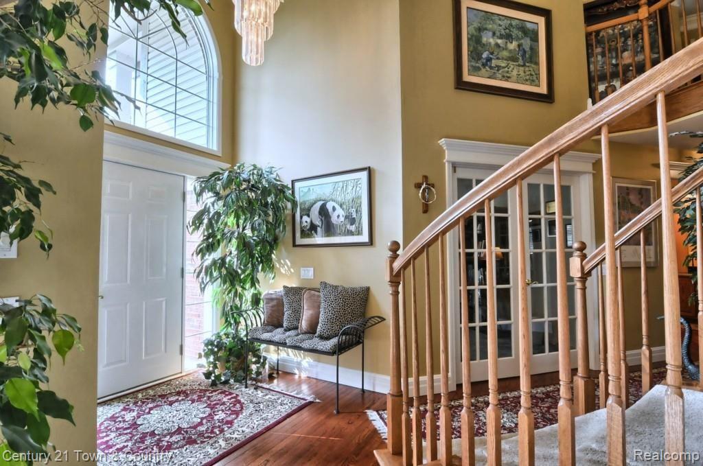 Foyer.jpg