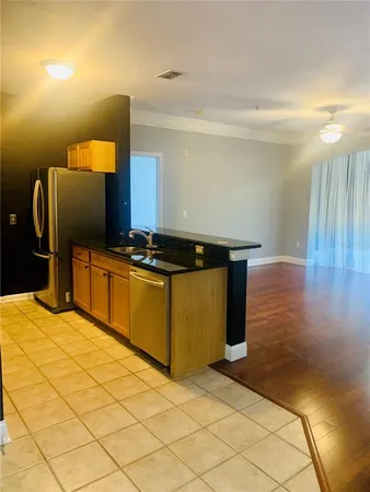 $2,200 | 4207 South Dale Mabry Highway, Unit 2301, Tampa, FL 33611