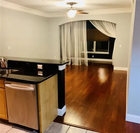 $2,200 | 4207 South Dale Mabry Highway, Unit 2301, Tampa, FL 33611