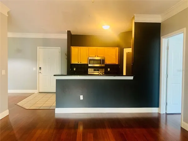 $2,200 | 4207 South Dale Mabry Highway, Unit 2301, Tampa, FL 33611