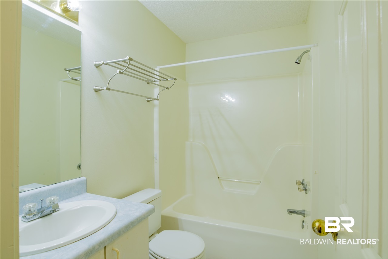 300 West Azalea Avenue Foley, AL 36535 - Photo 11 of 16