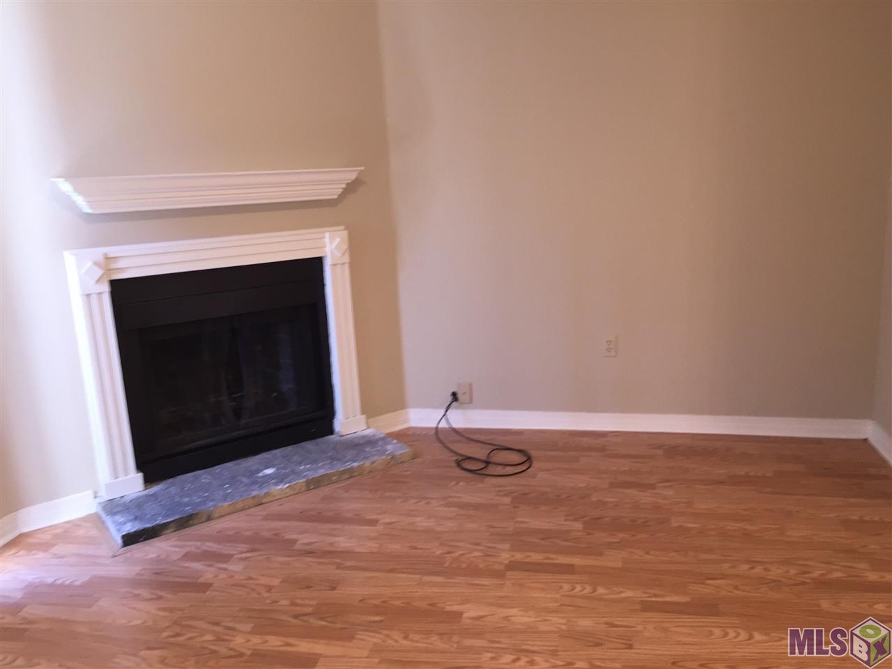 2715 South Roth Avenue, Unit 9D Gonzales, LA 70737 - Photo 3 of 13 Gallery Image 3