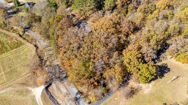 $129,999 | 1317 Shawnettee Road, Collinwood, TN 38450