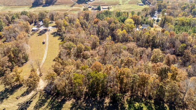 $129,999 | 1317 Shawnettee Road, Collinwood, TN 38450