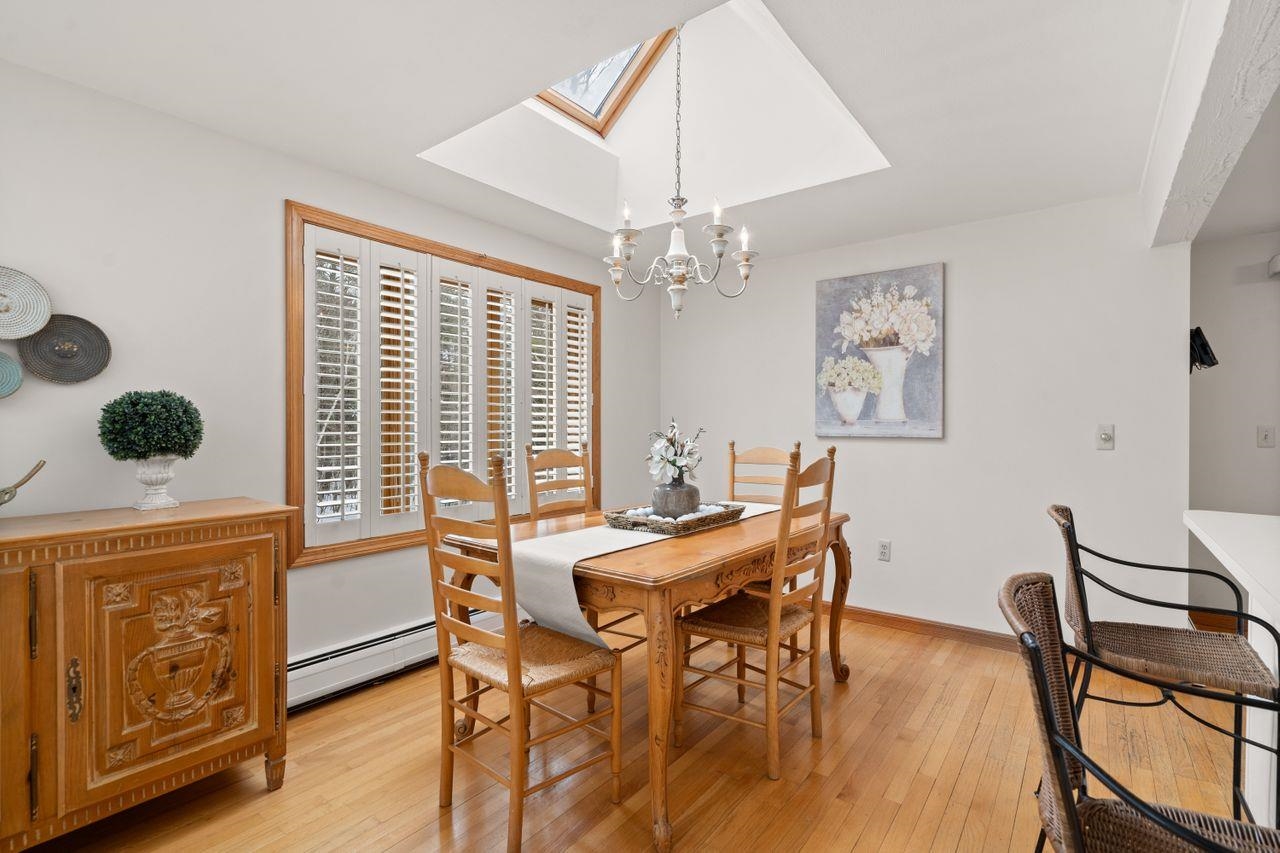 116 Beals Road Bedford, NH 03110 - Photo 11 of 47