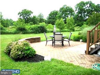 73 Chapel Hill Road Mount Laurel, NJ 08054 - Photo 1 of 12