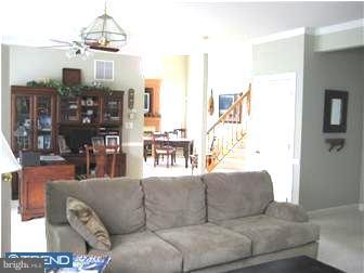 73 Chapel Hill Road Mount Laurel, NJ 08054 - Photo 2 of 12