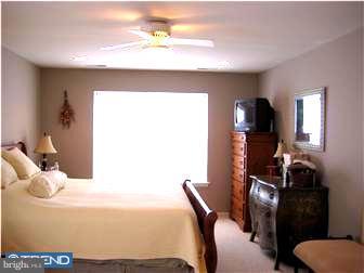 73 Chapel Hill Road Mount Laurel, NJ 08054 - Photo 5 of 12