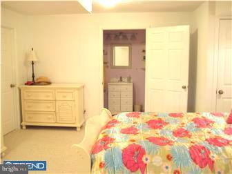 73 Chapel Hill Road Mount Laurel, NJ 08054 - Photo 9 of 12
