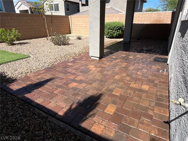 $2,350 | 371 Andy Wheeler Drive, Henderson, NV 89011