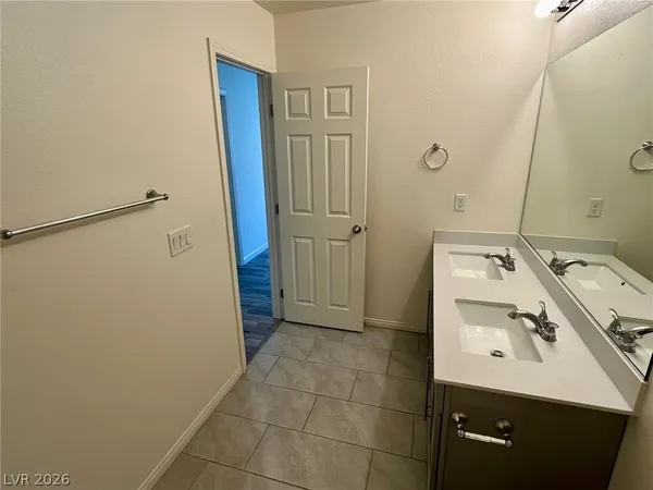 $2,350 | 371 Andy Wheeler Drive, Henderson, NV 89011