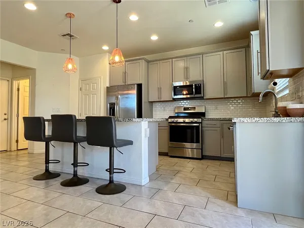 $2,350 | 371 Andy Wheeler Drive, Henderson, NV 89011