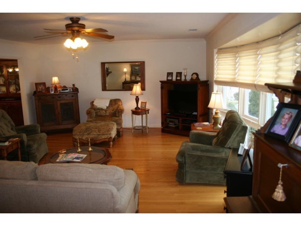 387 Rambo Road Mountain City, TN 37683 - Photo 10 of 35 Photo 10