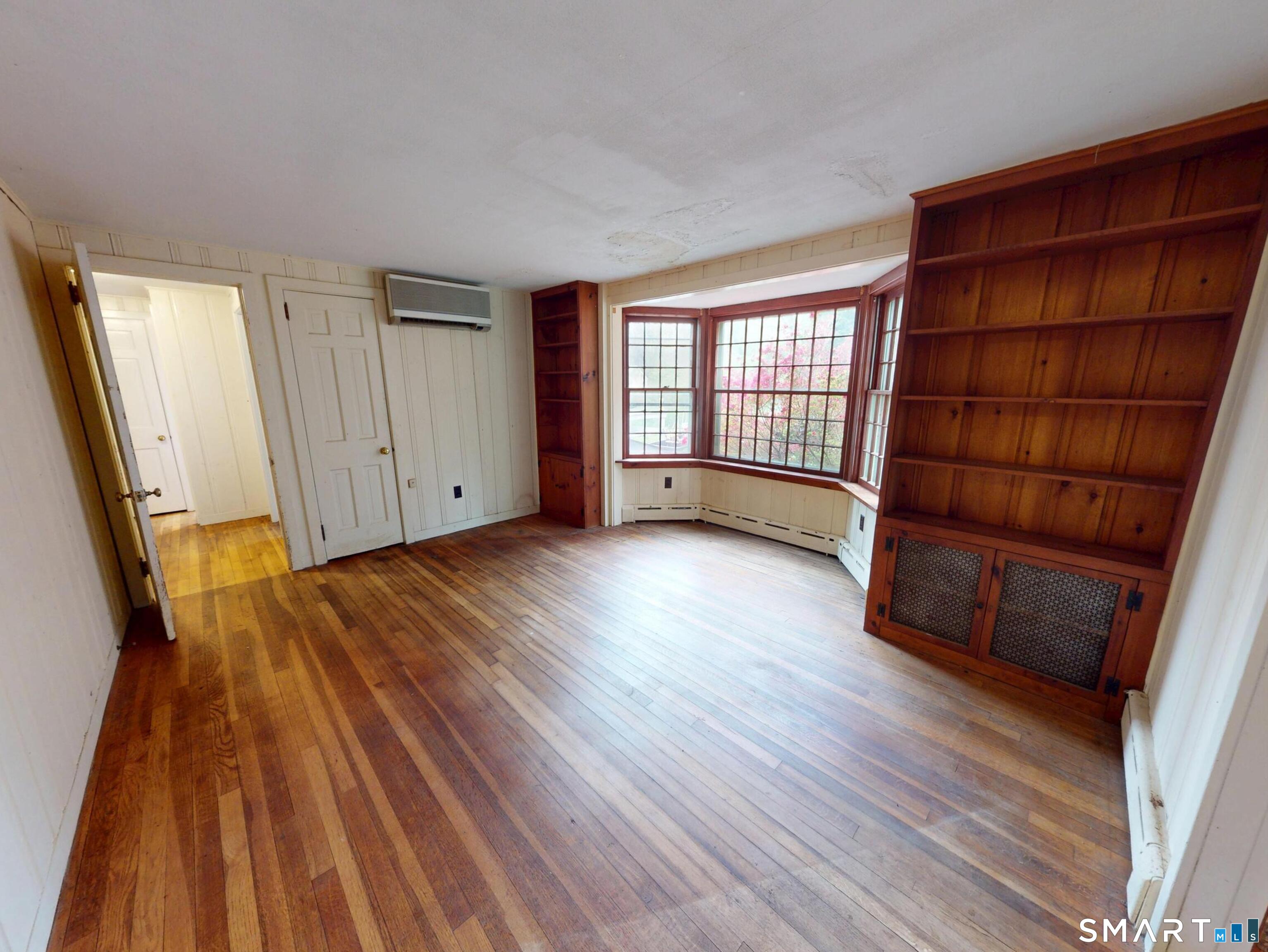240 Great Neck Road Waterford, CT 06385 - Photo 13 of 34