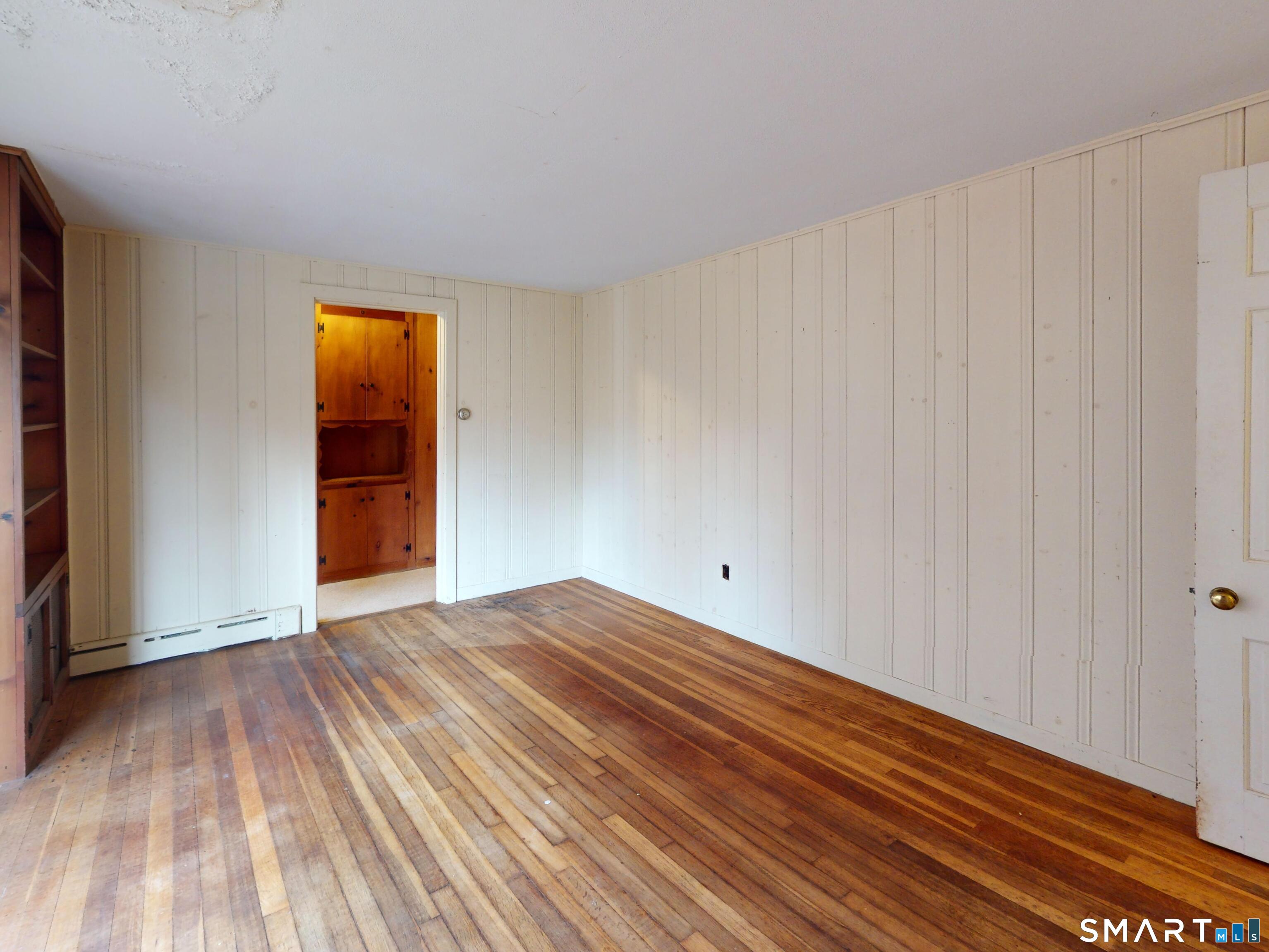 240 Great Neck Road Waterford, CT 06385 - Photo 16 of 34