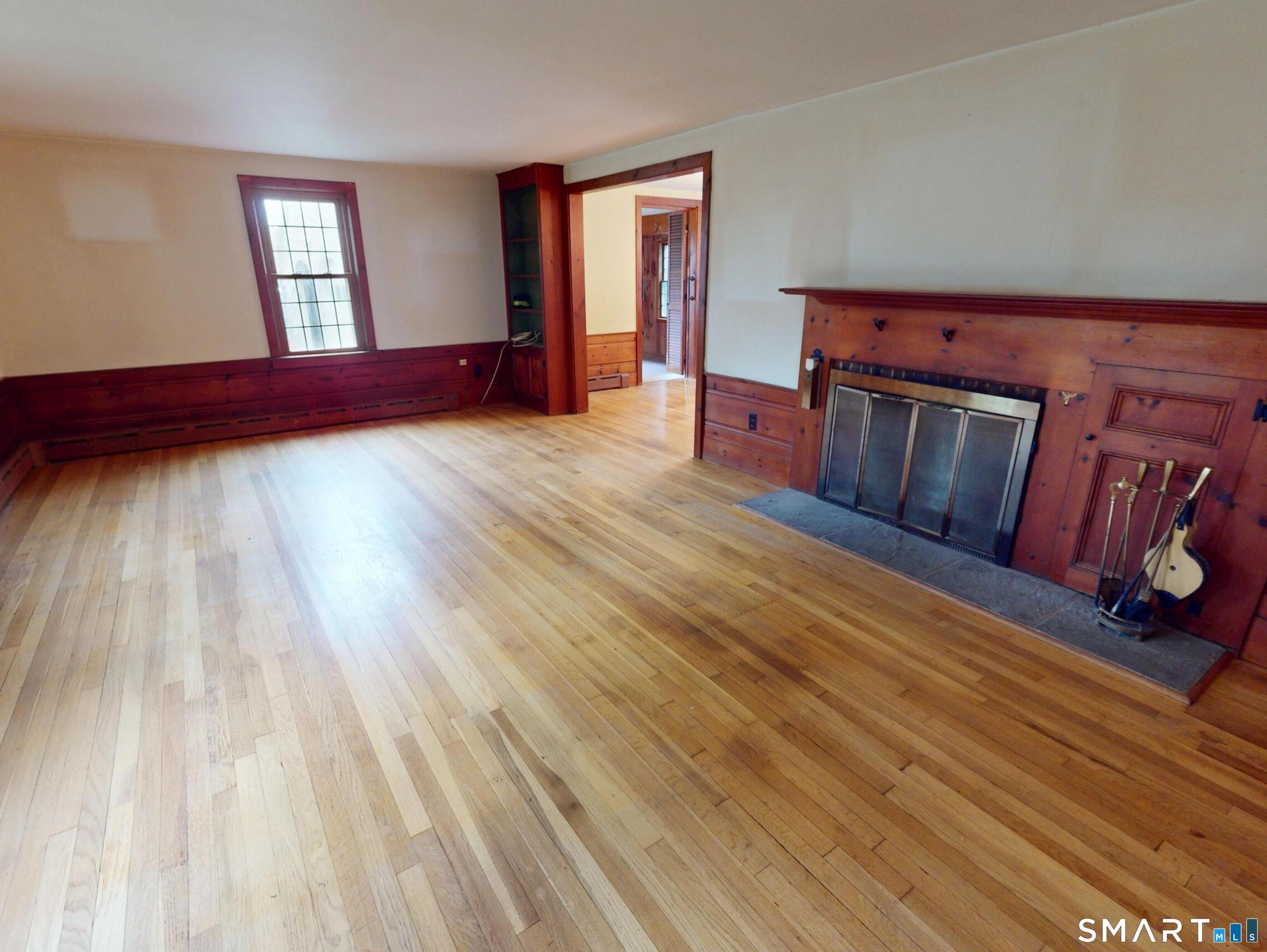 240 Great Neck Road Waterford, CT 06385 - Photo 2 of 34