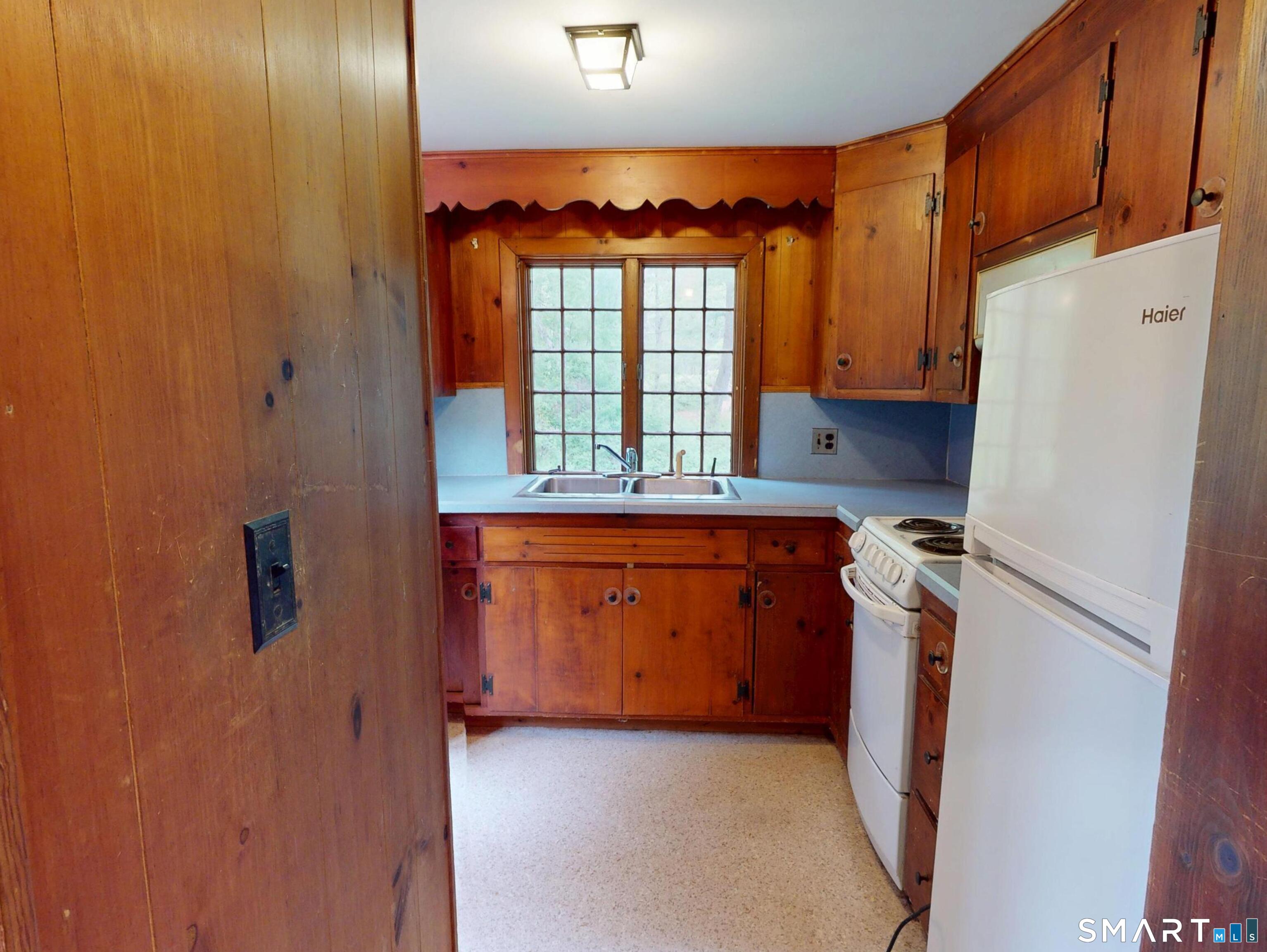 240 Great Neck Road Waterford, CT 06385 - Photo 29 of 34