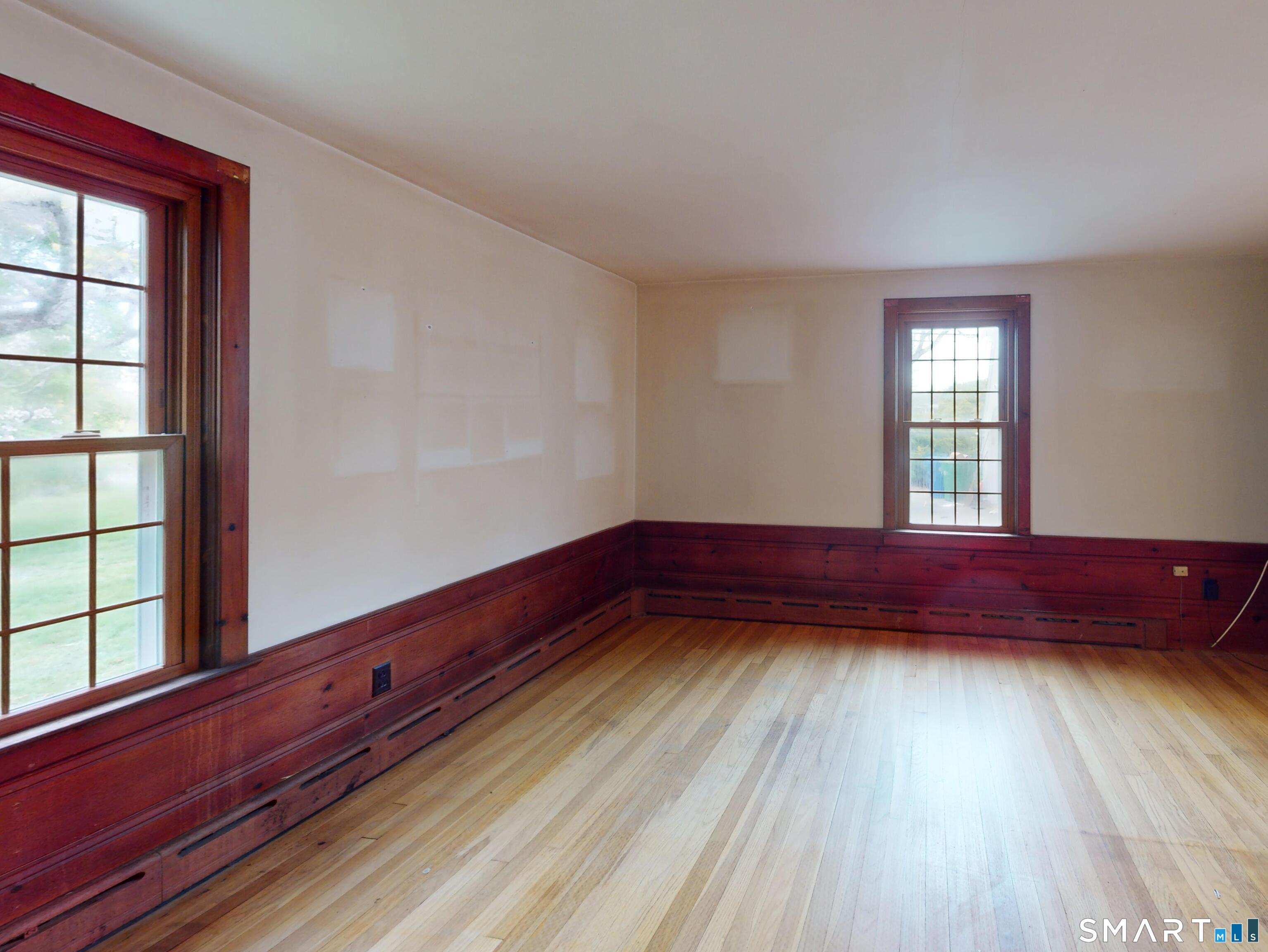 240 Great Neck Road Waterford, CT 06385 - Photo 5 of 34
