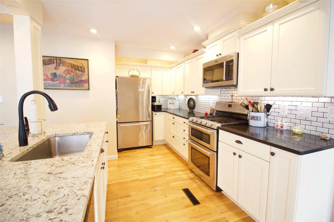 7 Avon Road Binghamton, NY 13905 - Photo 5 of 20 Gallery Image 5