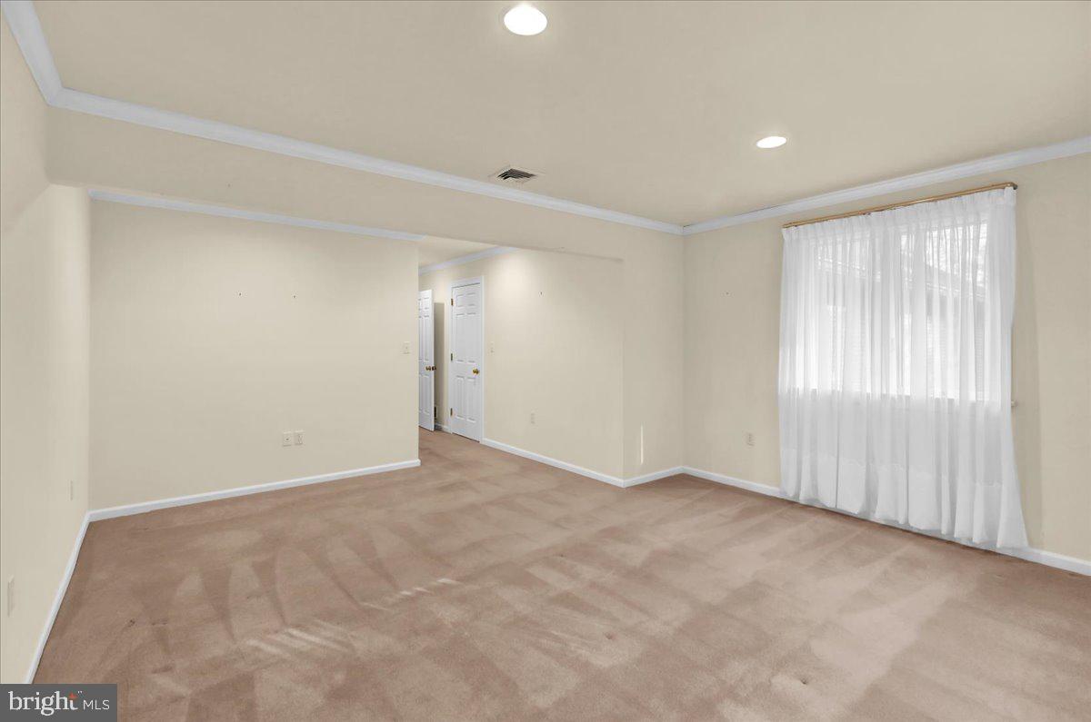 34 Hessian Boulevard Reading, PA 19607 - Photo 53 of 69 an empty room with windows