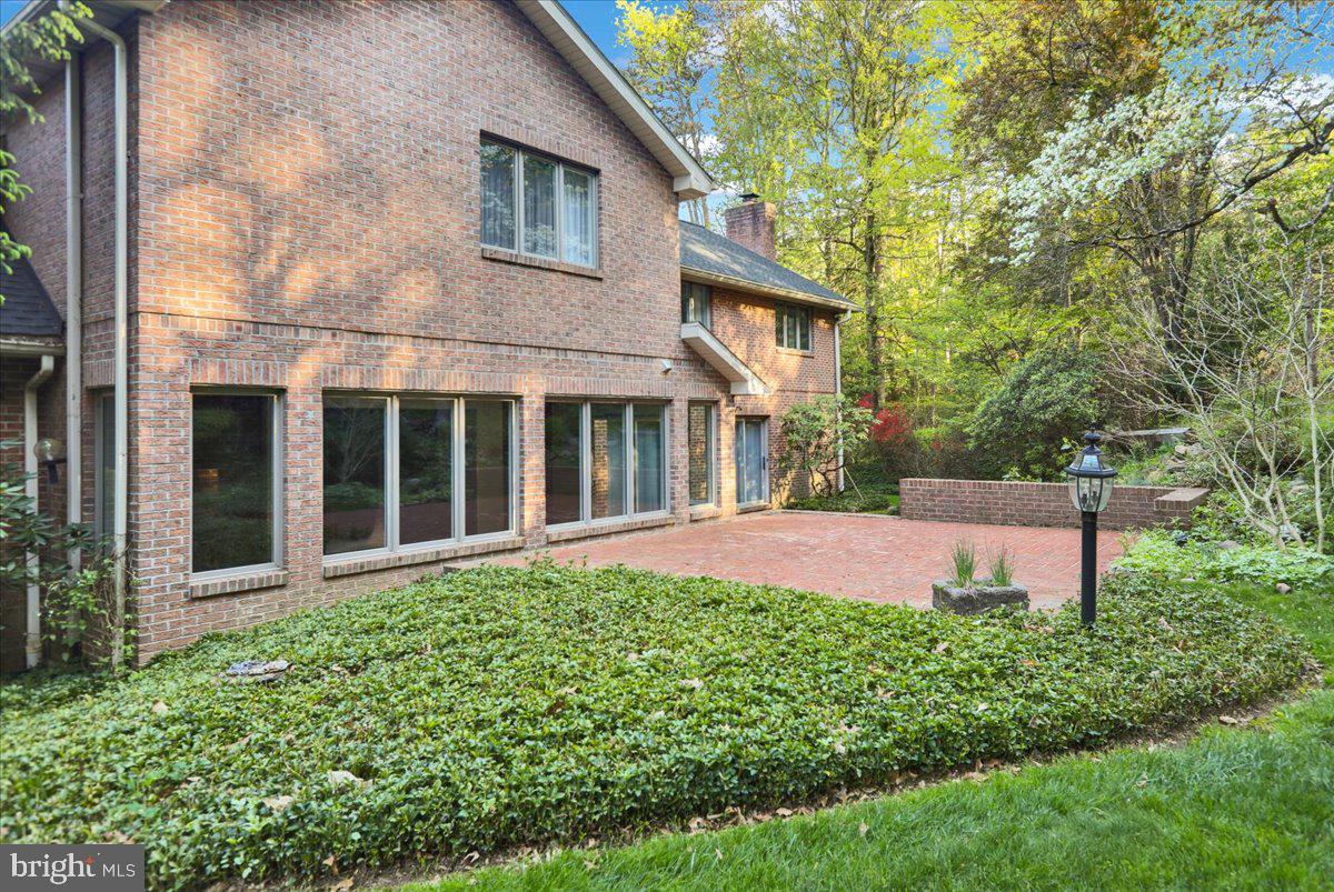 34 Hessian Boulevard Reading, PA 19607 - Photo 9 of 69 front view of a house with a yard