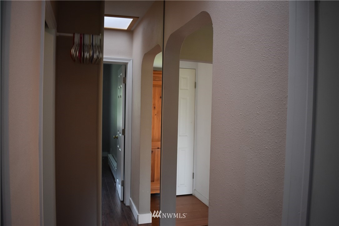 10411 Northeast West Kingston Road Kingston, WA 98346 - Photo 18 of 31