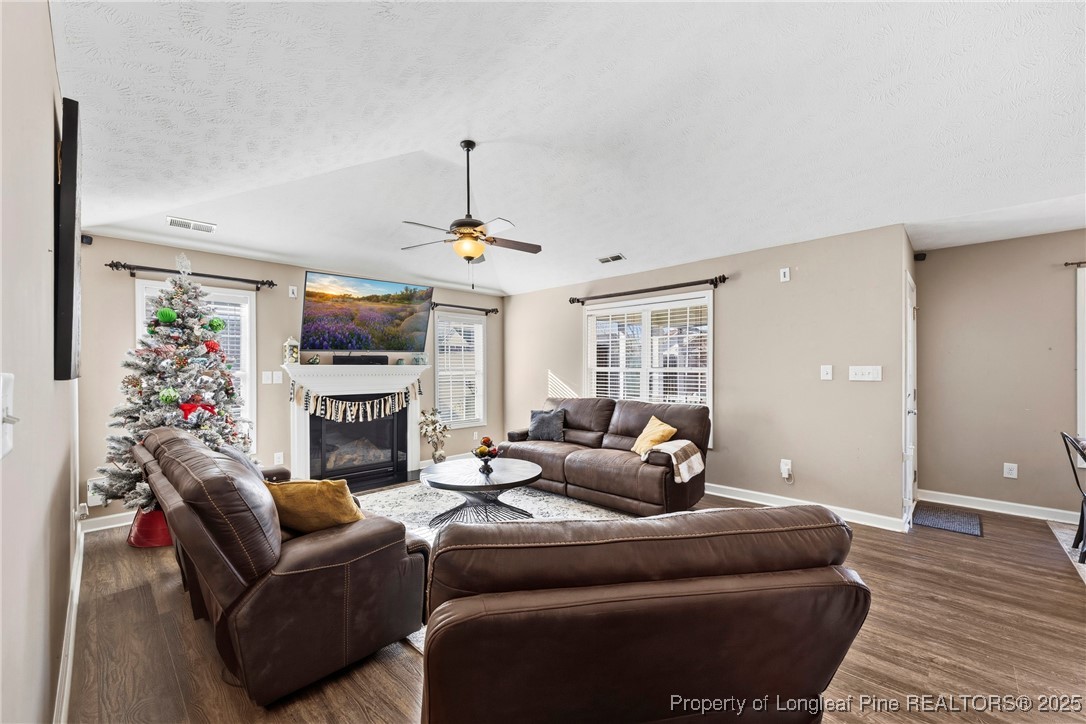 167 Scanner Court Raeford, NC 28376 - Photo 10 of 38