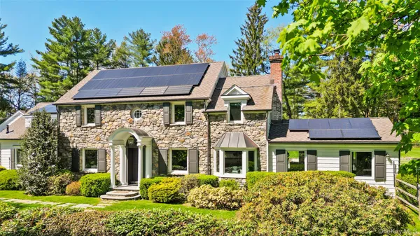 $2,750,000 | 7 Quaker Lane, Chappaqua, NY 10514