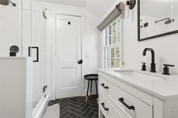 $2,750,000 | 7 Quaker Lane, Chappaqua, NY 10514